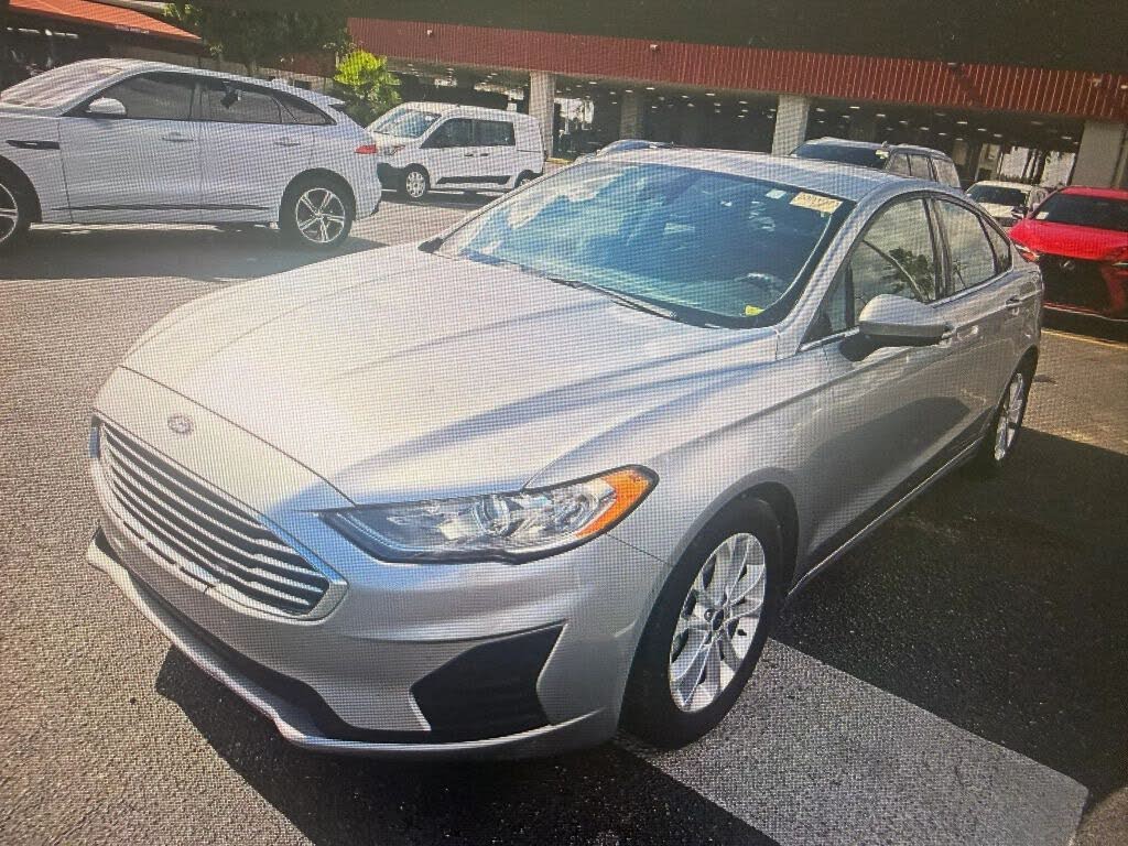 2020 Ford Fusion SE
