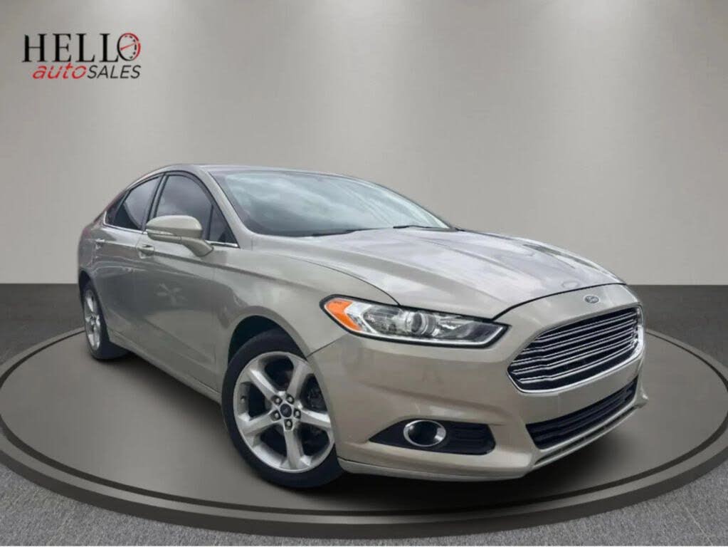 2016 Ford Fusion SE