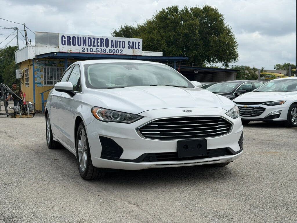 2020 Ford Fusion SE
