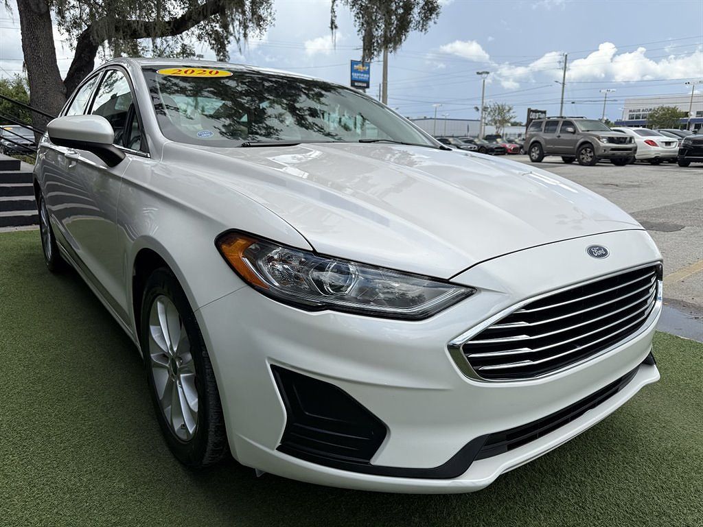 2020 Ford Fusion SE