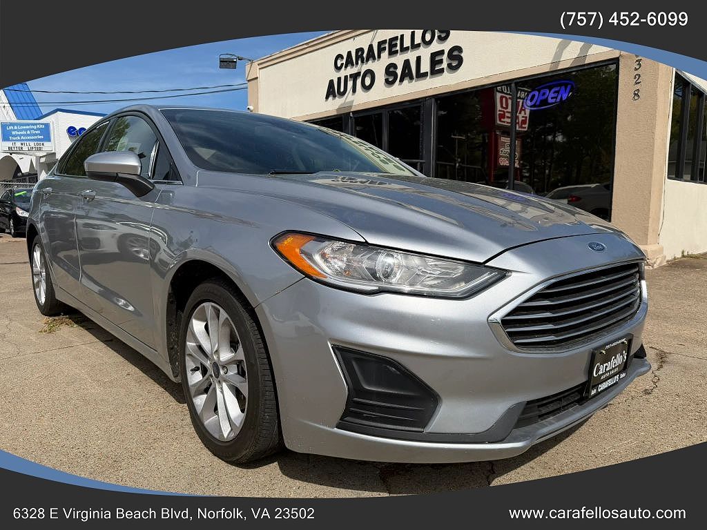 2020 Ford Fusion SE