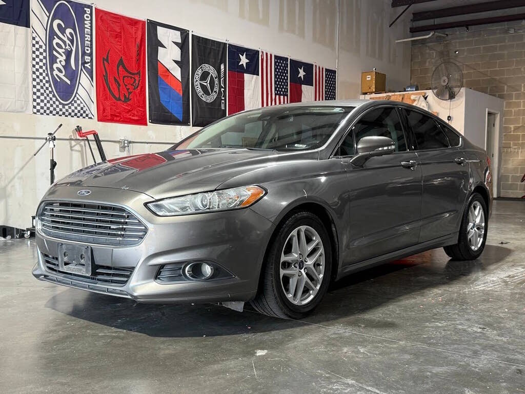 2013 Ford Fusion SE