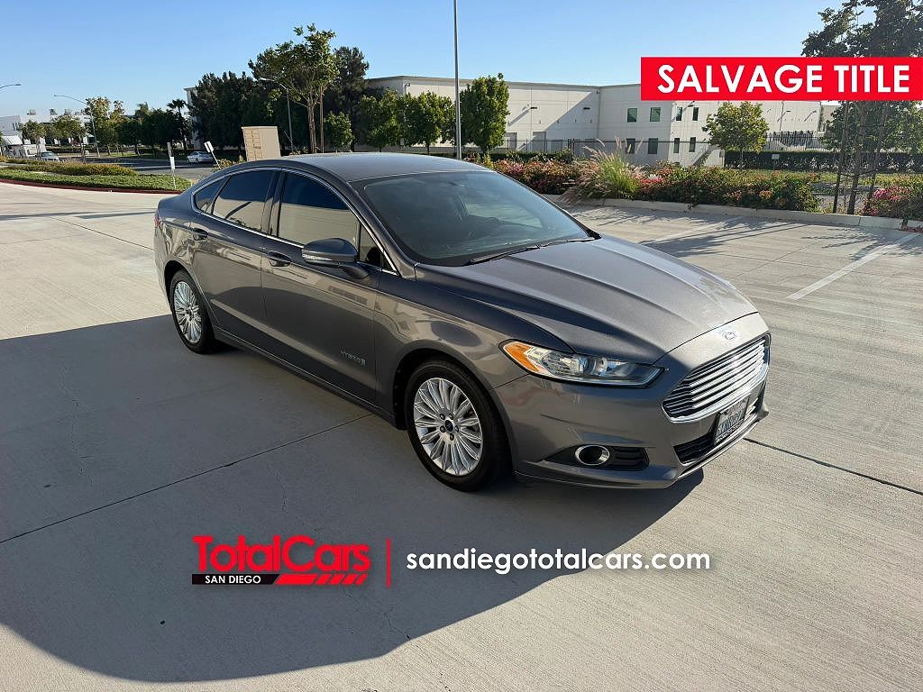 2013 Ford Fusion SE