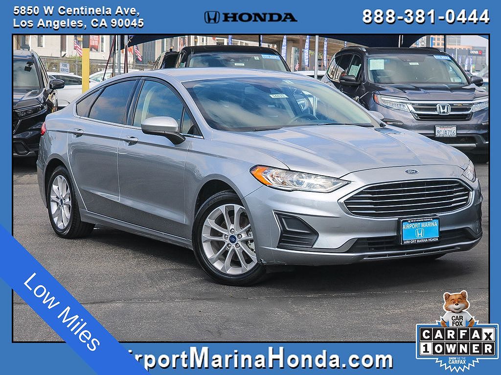 2020 Ford Fusion SE