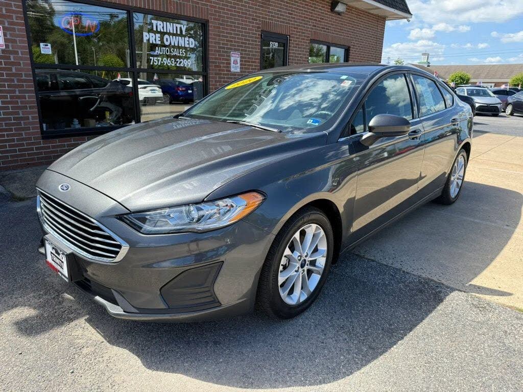 2020 Ford Fusion SE
