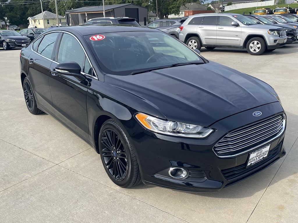 2016 Ford Fusion SE