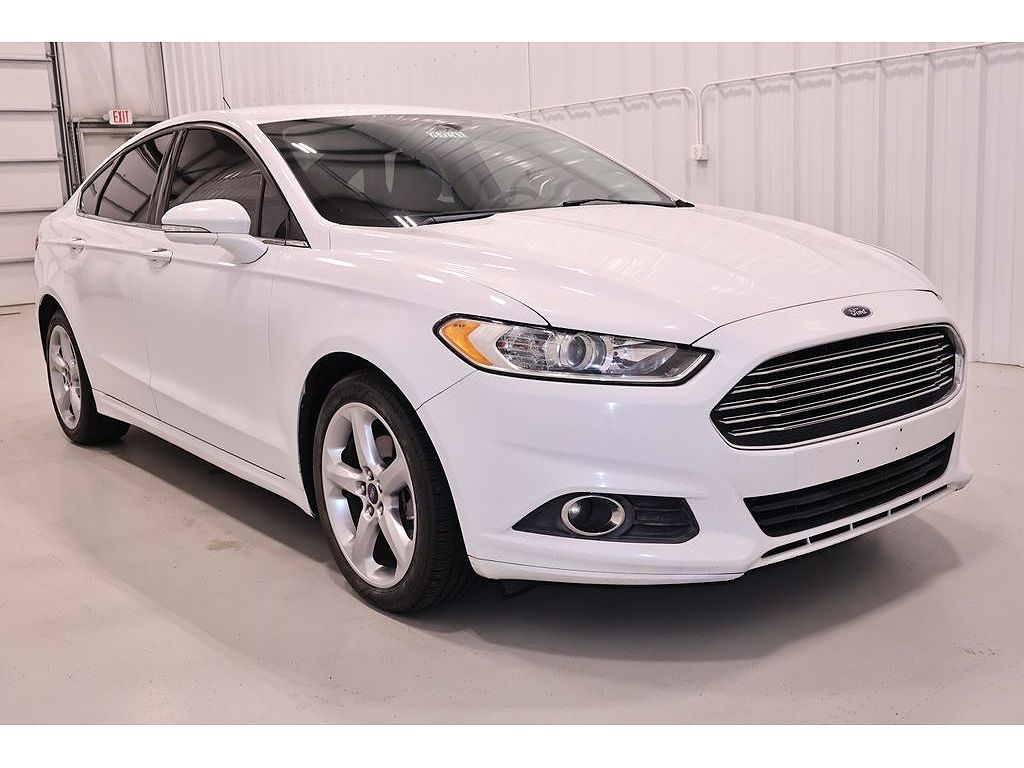 2016 Ford Fusion SE