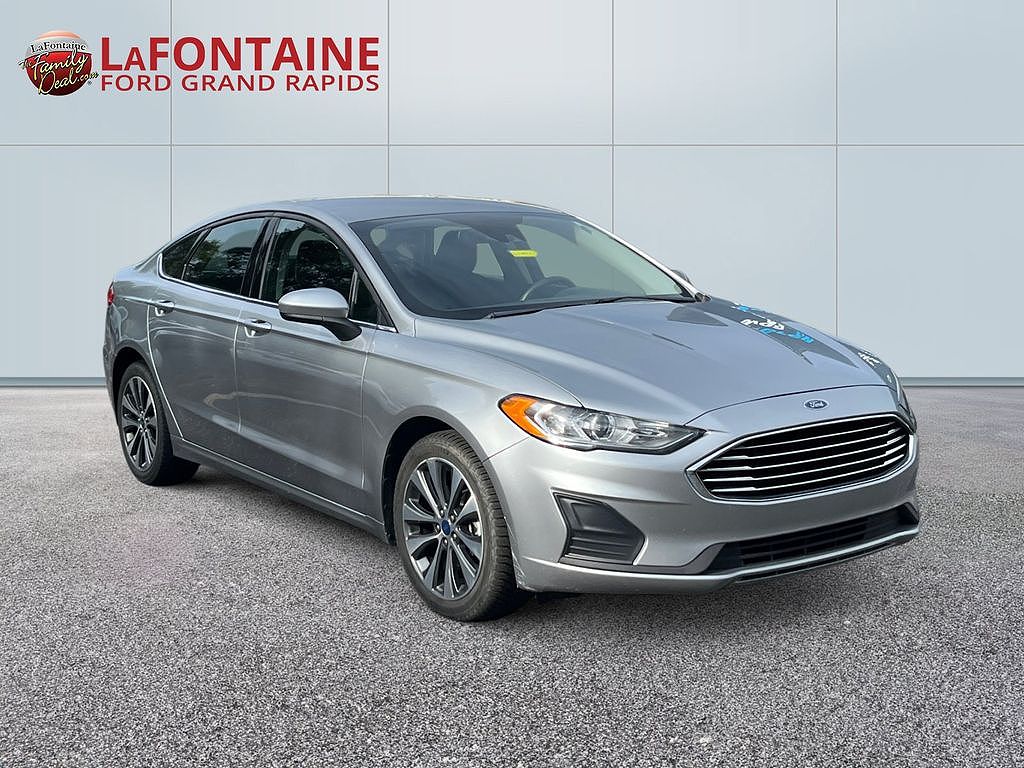 2020 Ford Fusion SE