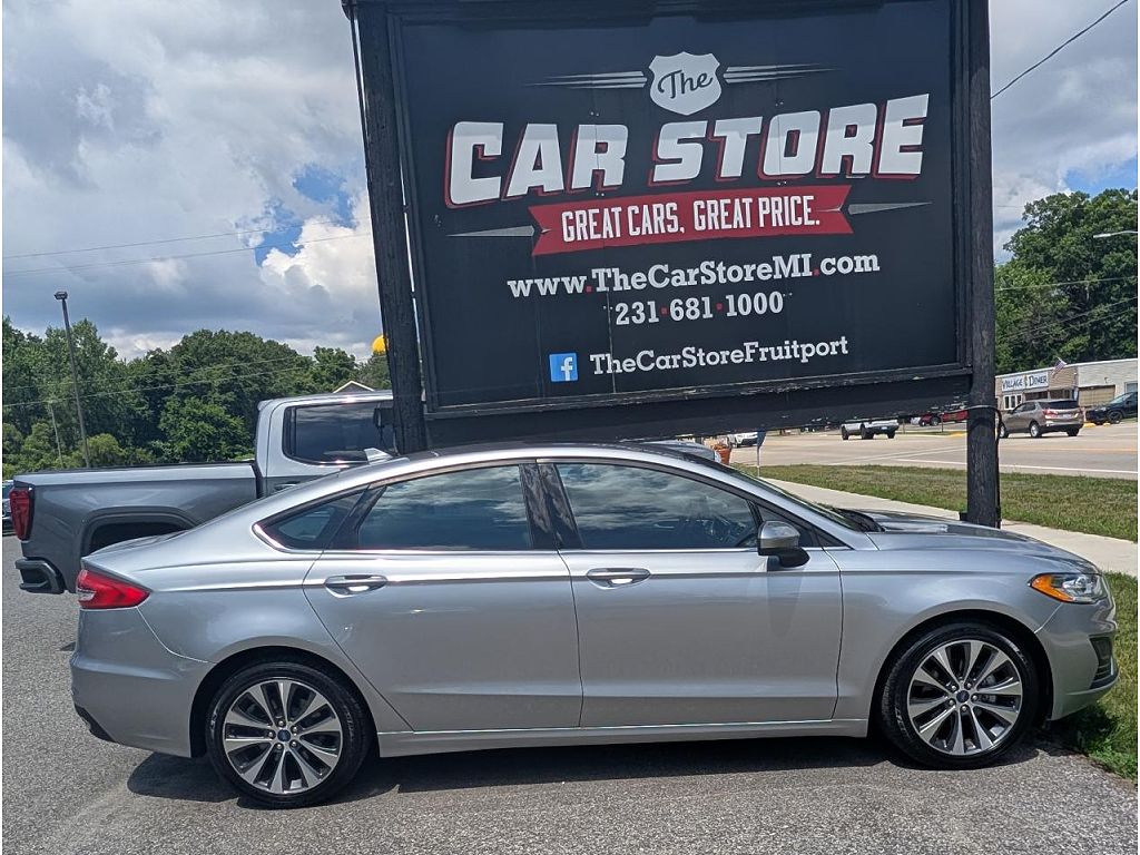 2020 Ford Fusion SE