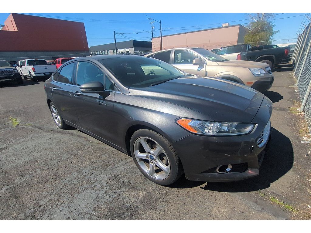 2016 Ford Fusion SE