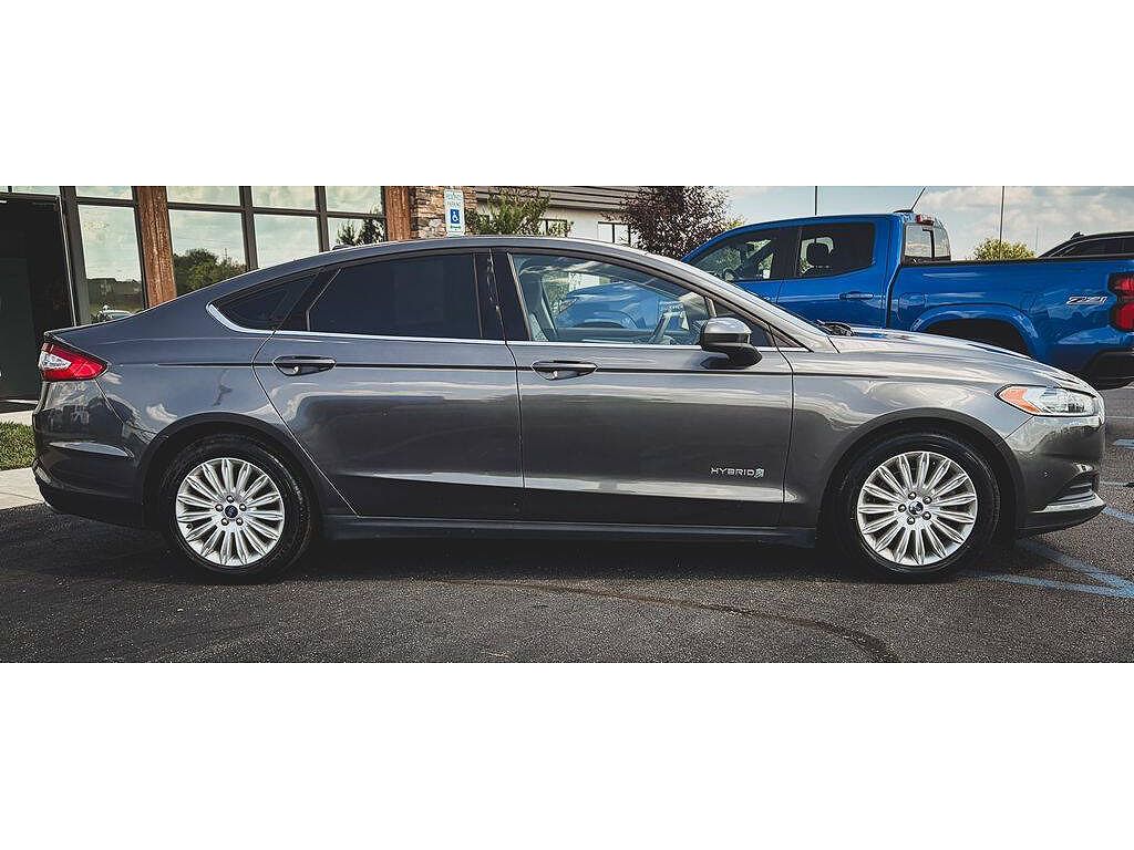 2016 Ford Fusion S