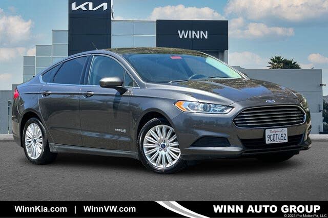 2016 Ford Fusion S