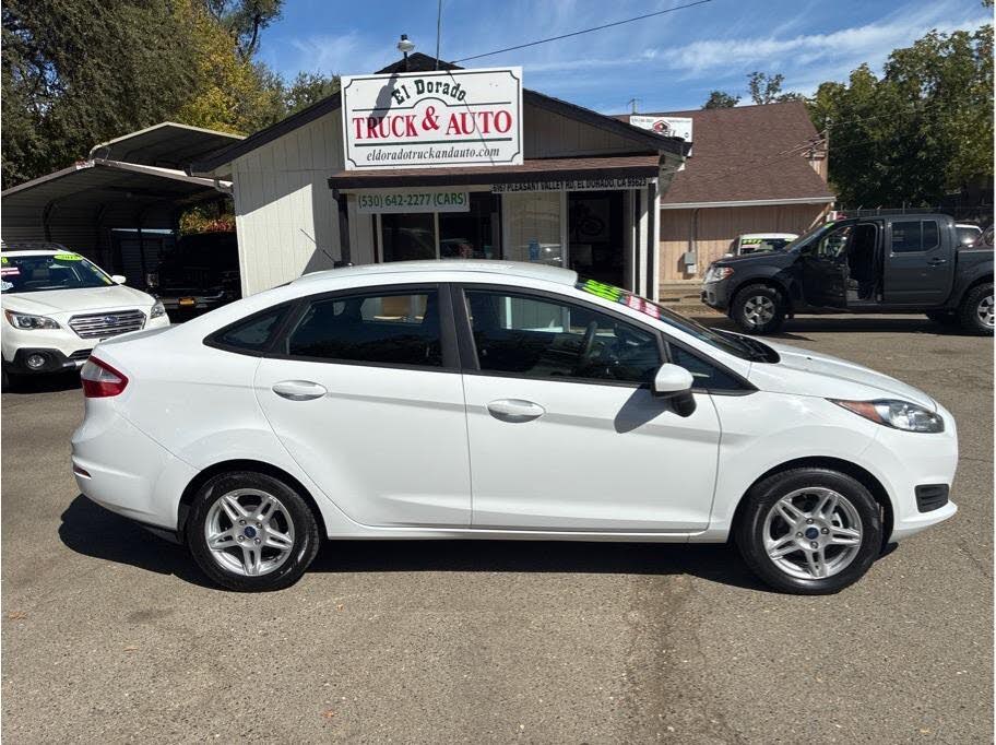2017 Ford Fiesta SE