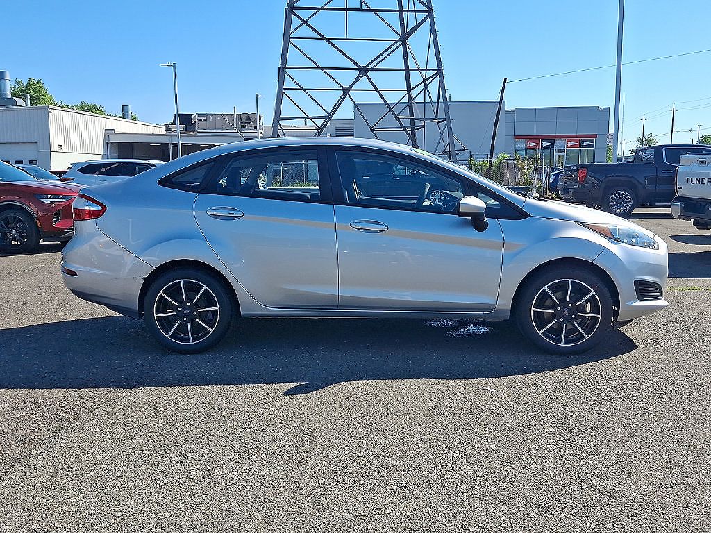 2017 Ford Fiesta SE