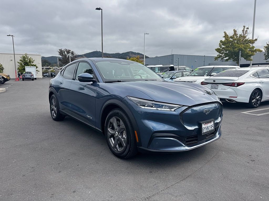 2021 Ford Mustang Mach-E photo 1