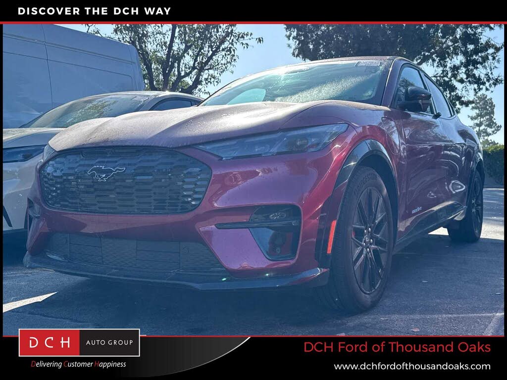 2025 Ford Mustang Mach-E photo 1