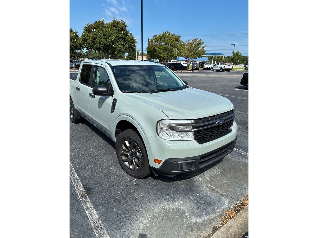 2022 Ford Maverick XLT FORD CERTIFIED HARD TO FIND HYBRID!!