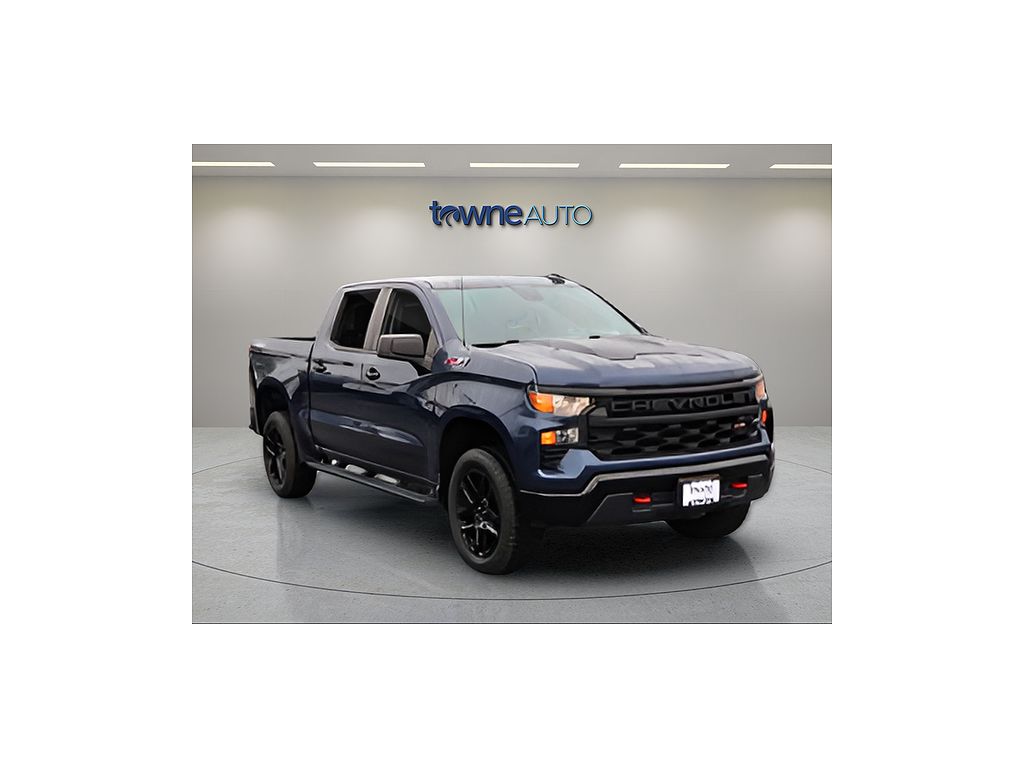 2022 Chevrolet Silverado 1500 Custom Trail Boss