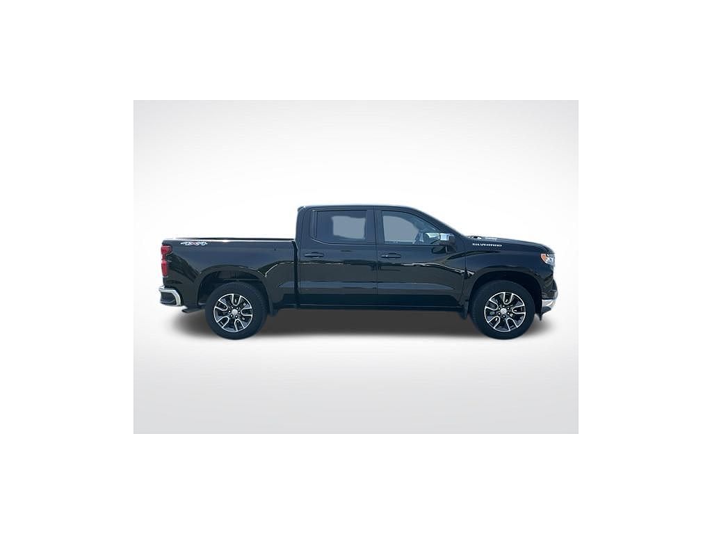 2024 Chevrolet Silverado 1500 Crew Cab Short Box 4-Wheel Drive LT 2FL