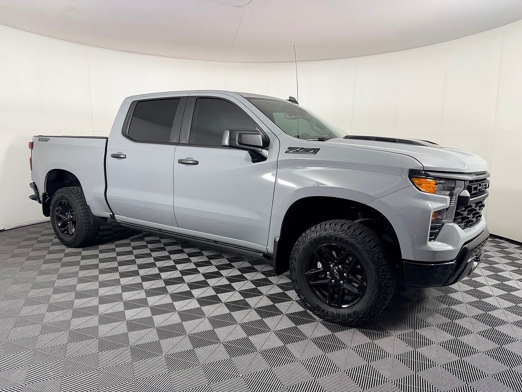 2024 Chevrolet Silverado 1500 Custom Trail Boss