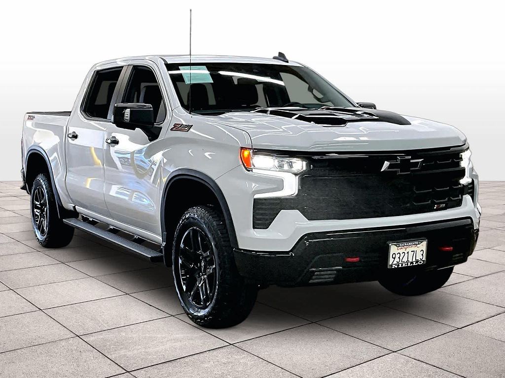 2022 Chevrolet Silverado 1500 LT Trail Boss 4WD Crew Cab 147