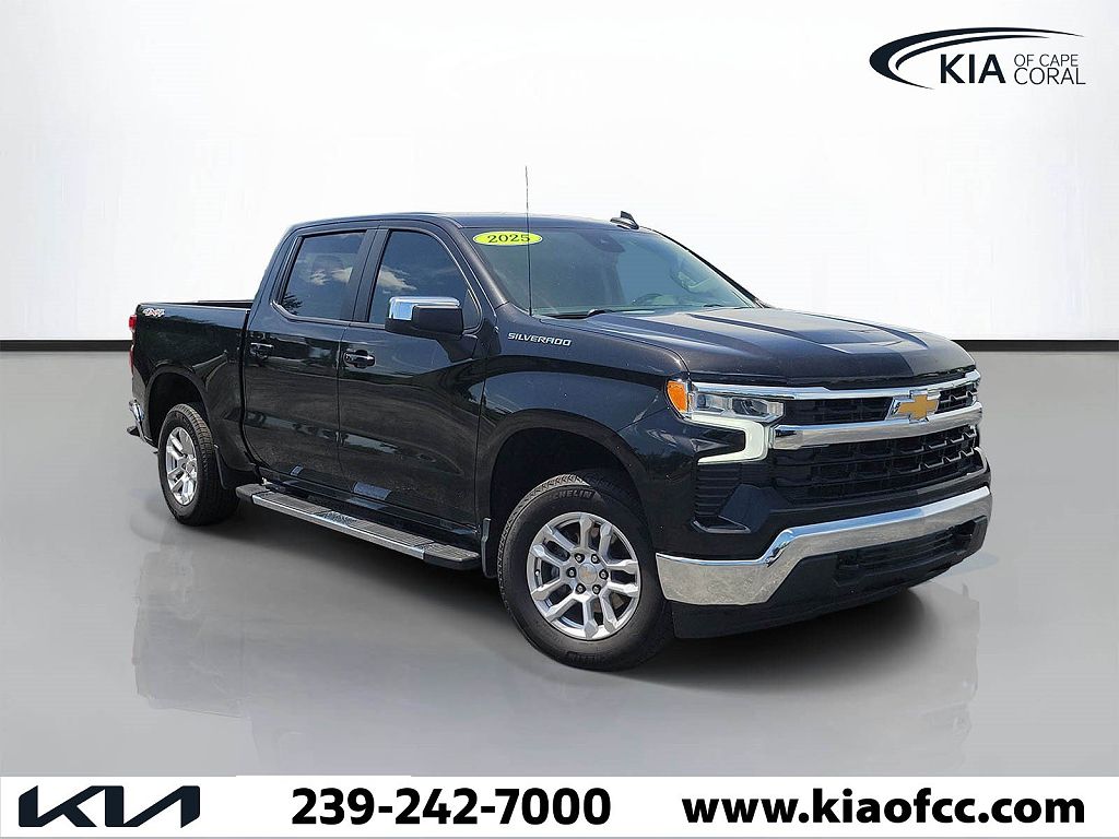2025 Chevrolet Silverado 1500 4WD Crew Cab 147 LT w/1LT