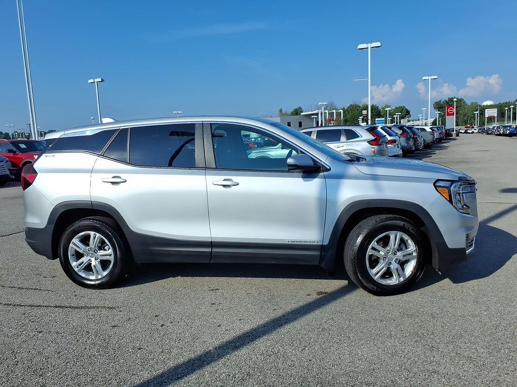 2022 GMC Terrain SLE