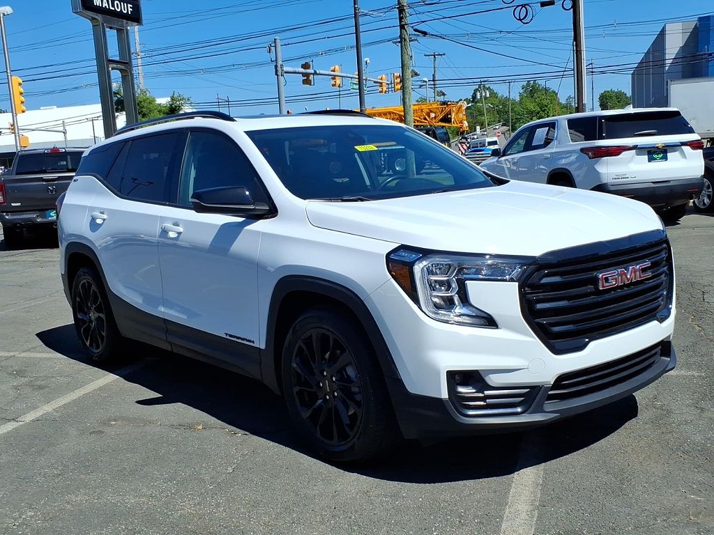 2023 GMC Terrain SLT