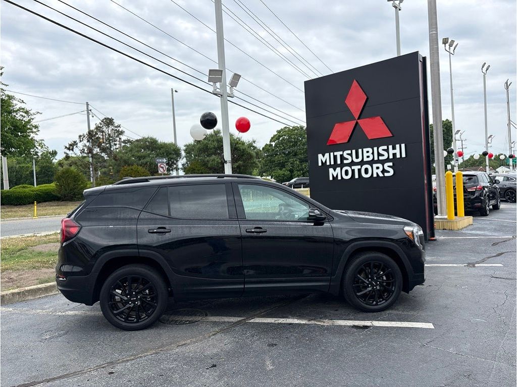 2023 GMC Terrain SLT
