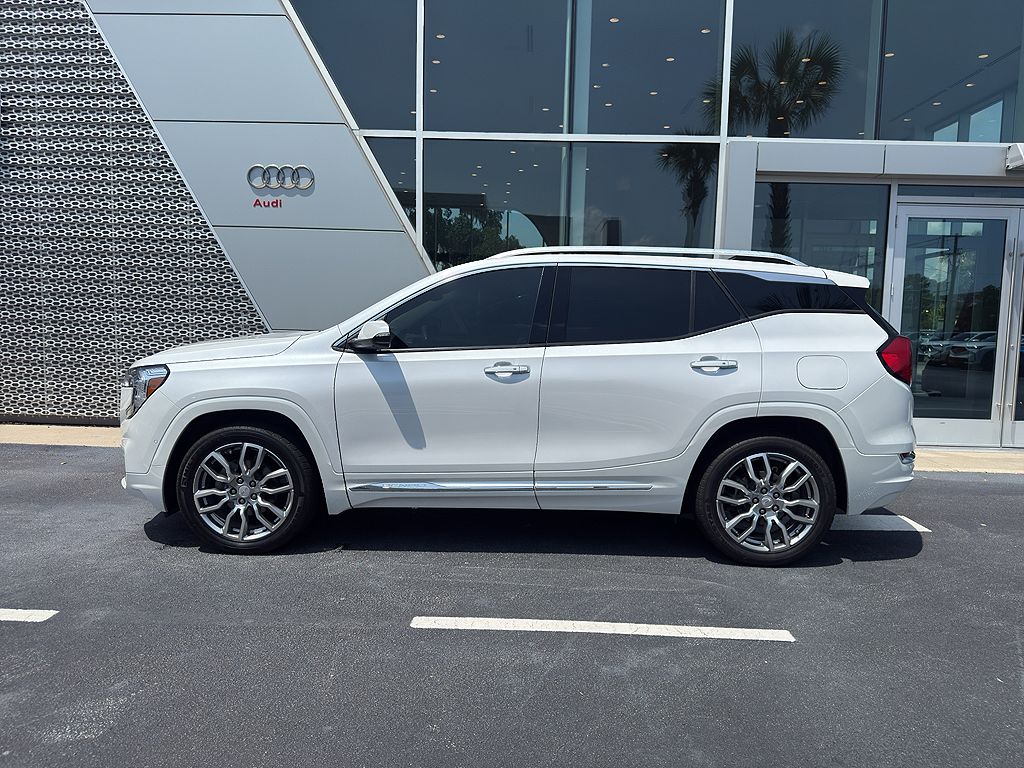 2023 GMC Terrain Denali
