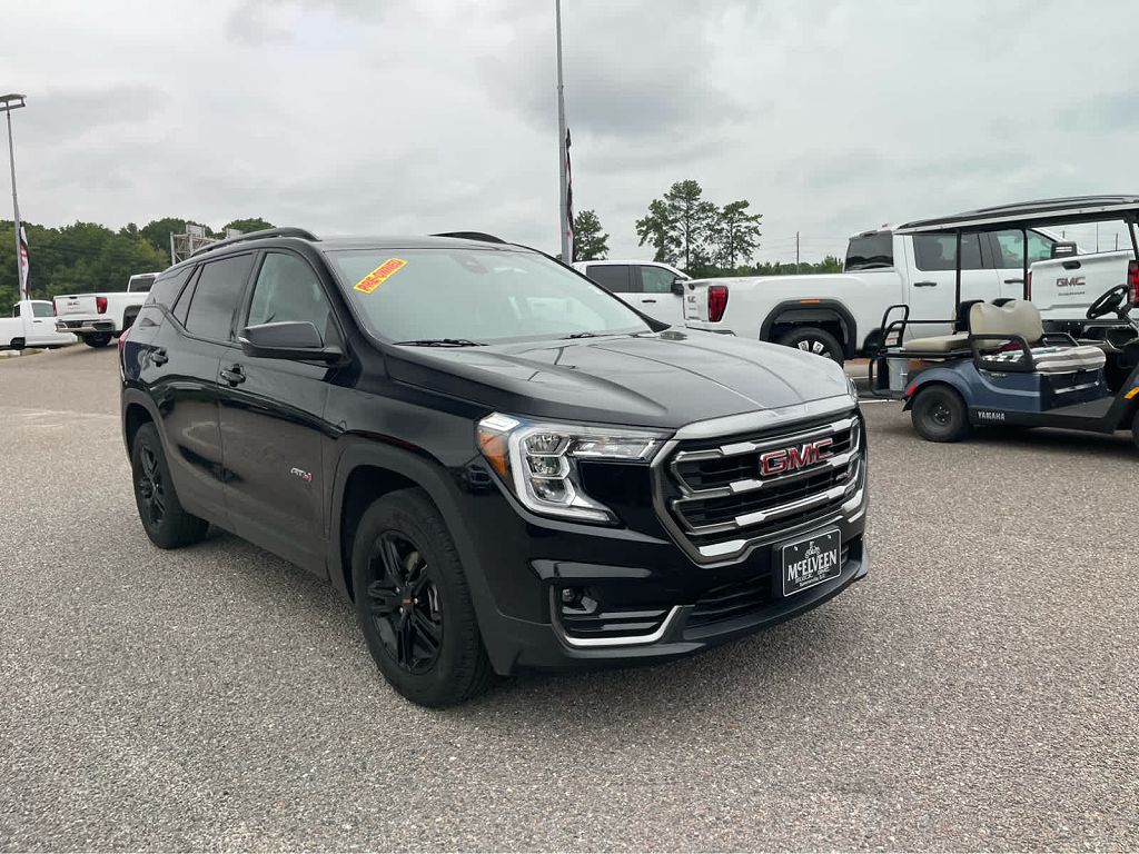 2024 GMC Terrain AT4