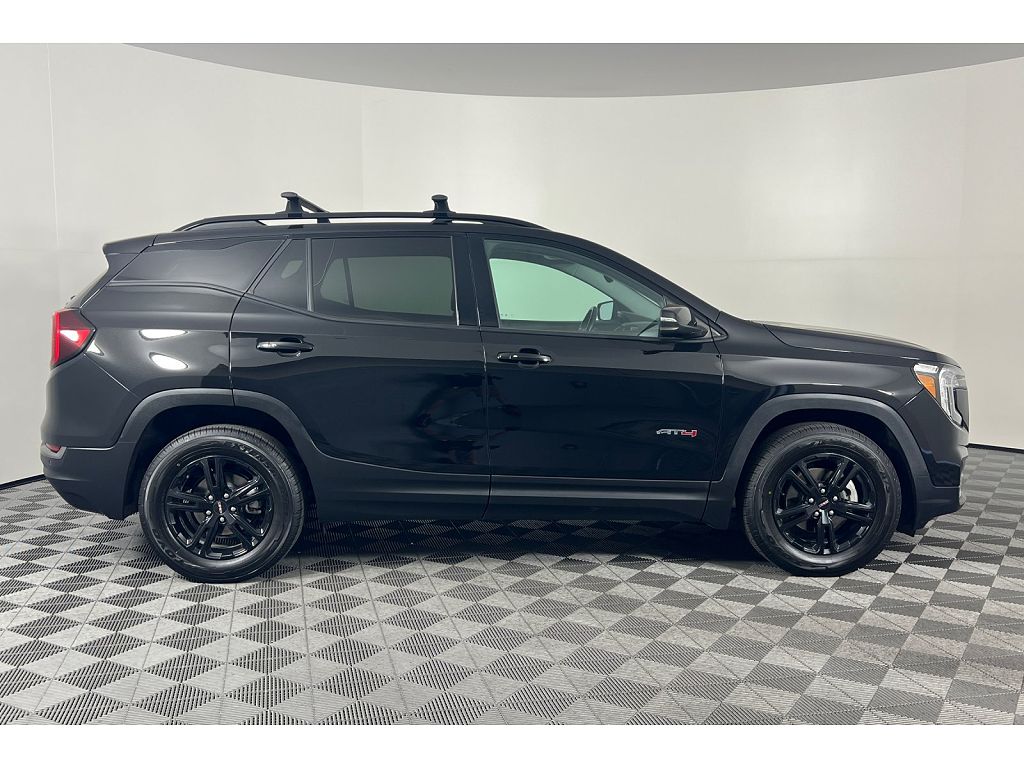 2022 GMC Terrain AT4