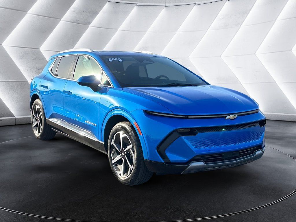 2025 Chevrolet Equinox EV LT