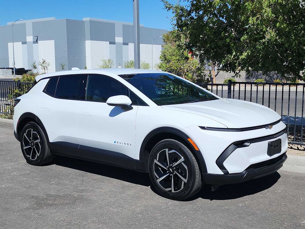2025 Chevrolet Equinox EV LT