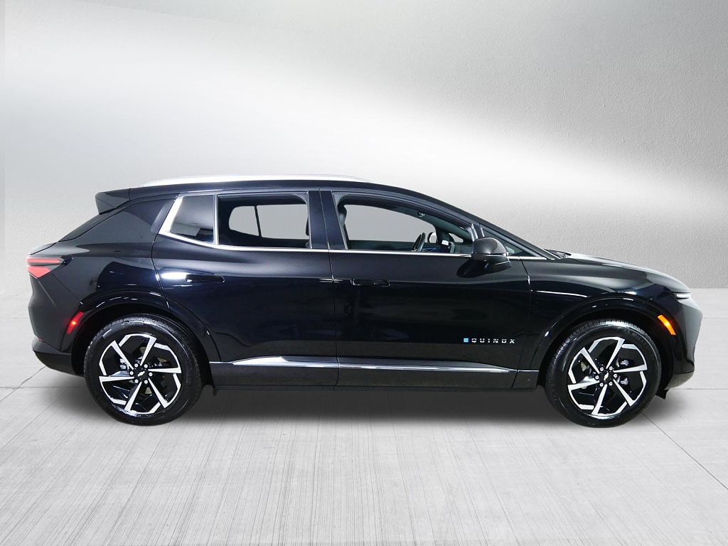 2024 Chevrolet Equinox EV 2LT