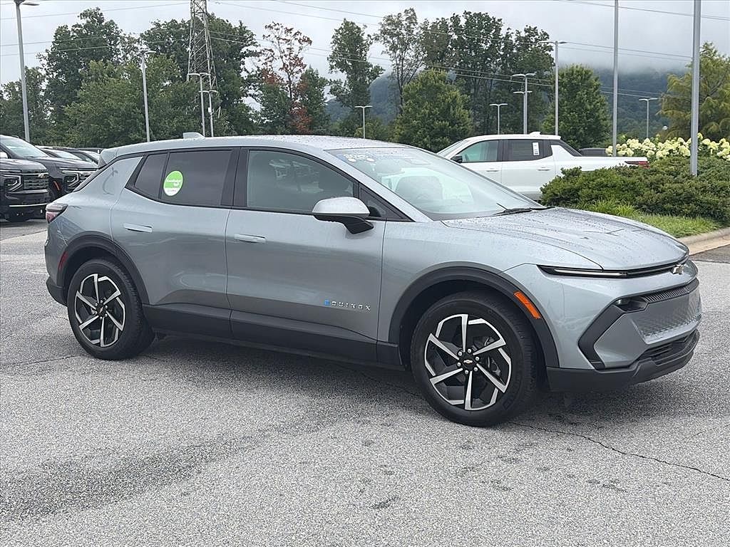 2025 Chevrolet Equinox EV LT