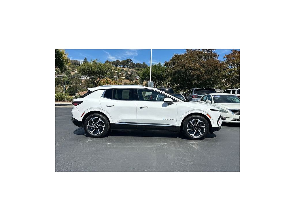 2024 Chevrolet Equinox EV 2LT