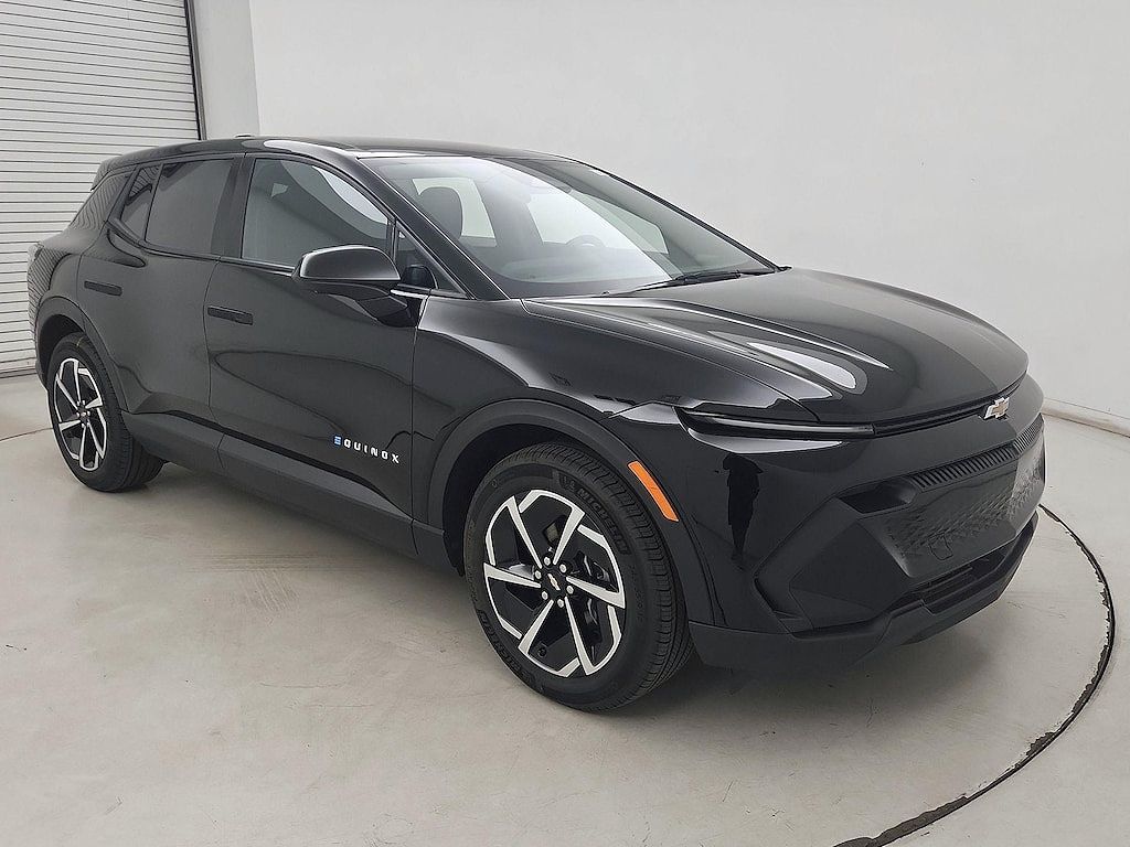 2025 Chevrolet Equinox EV LT