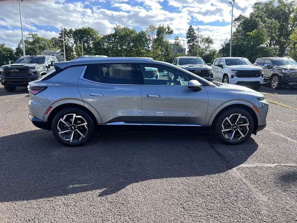 2024 Chevrolet Equinox EV 2LT