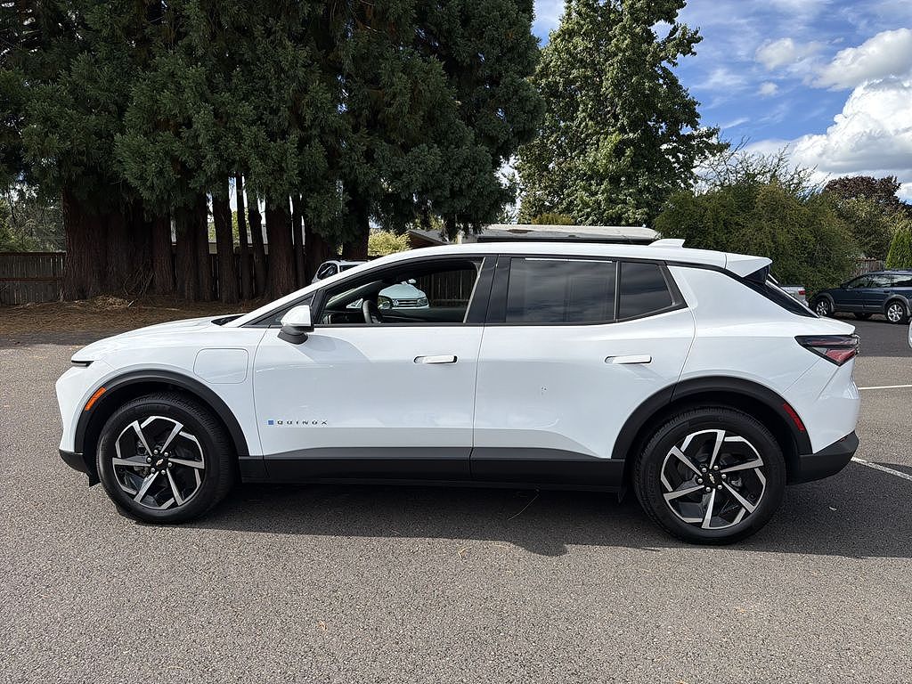 2026 Chevrolet Equinox EV LT 1