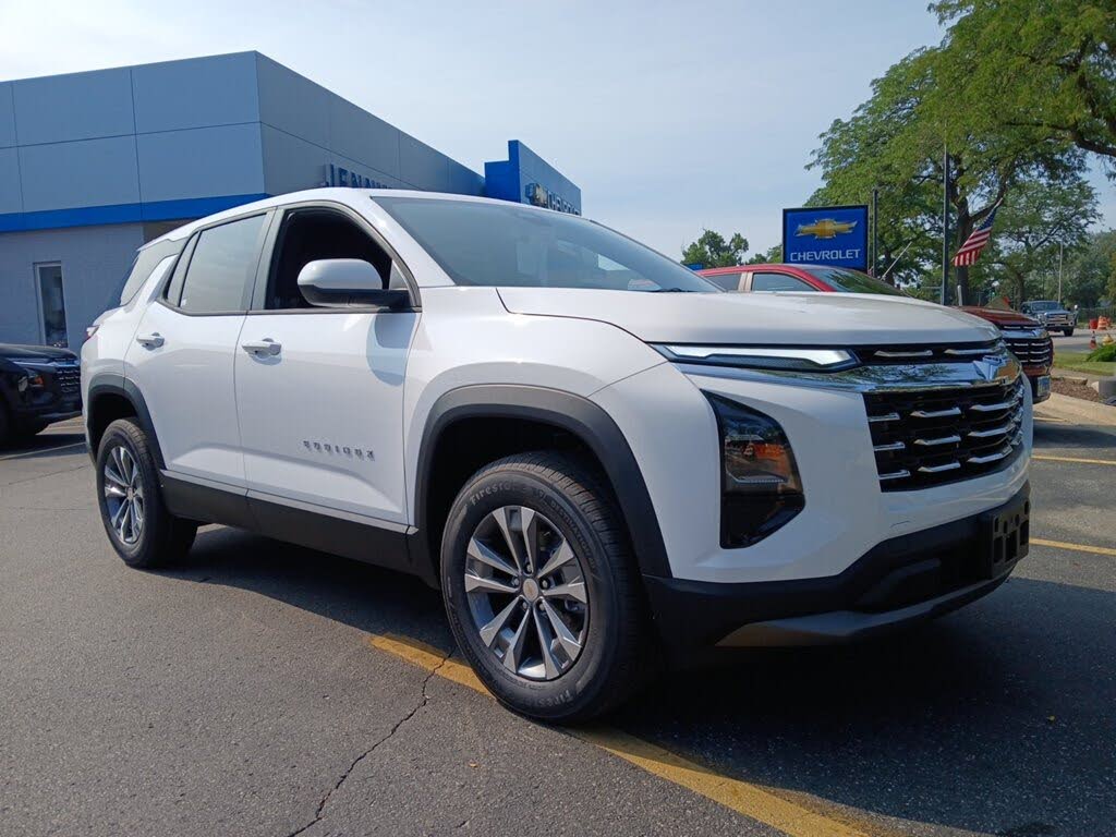 2027 Chevrolet Equinox LT