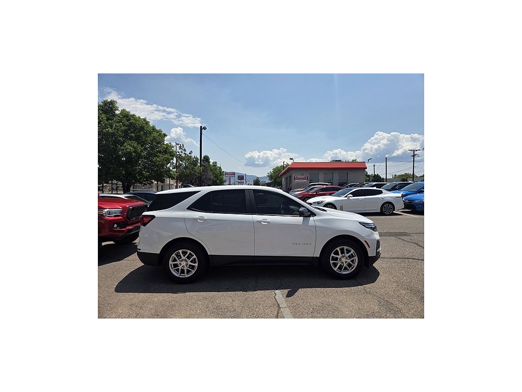 2024 Chevrolet Equinox LS