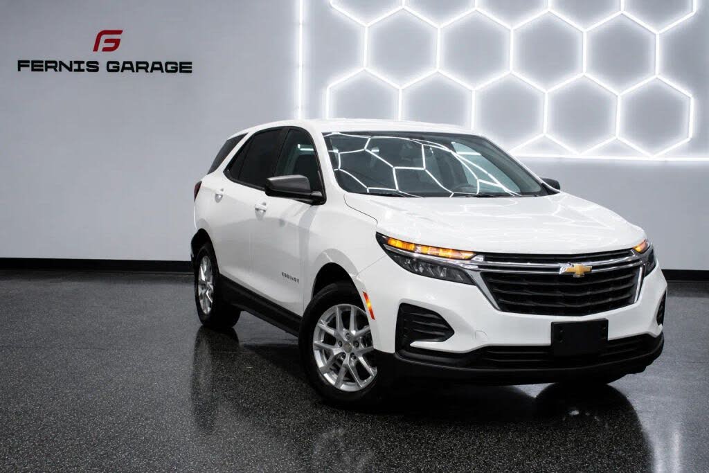 2023 Chevrolet Equinox LS