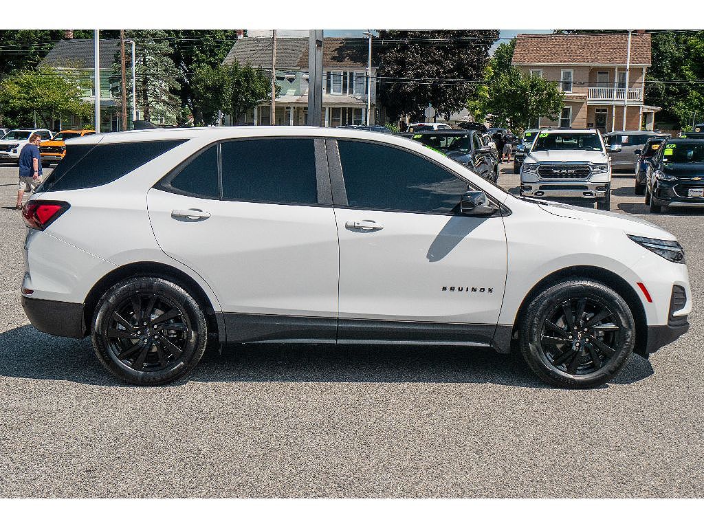 2023 Chevrolet Equinox LS