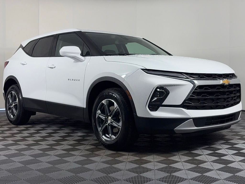 2025 Chevrolet Blazer 2LT