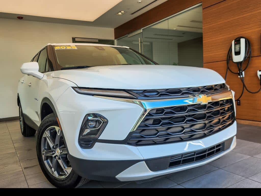 2025 Chevrolet Blazer 2LT