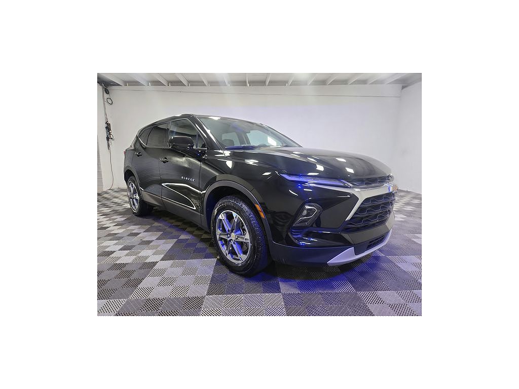 2025 Chevrolet Blazer 2LT
