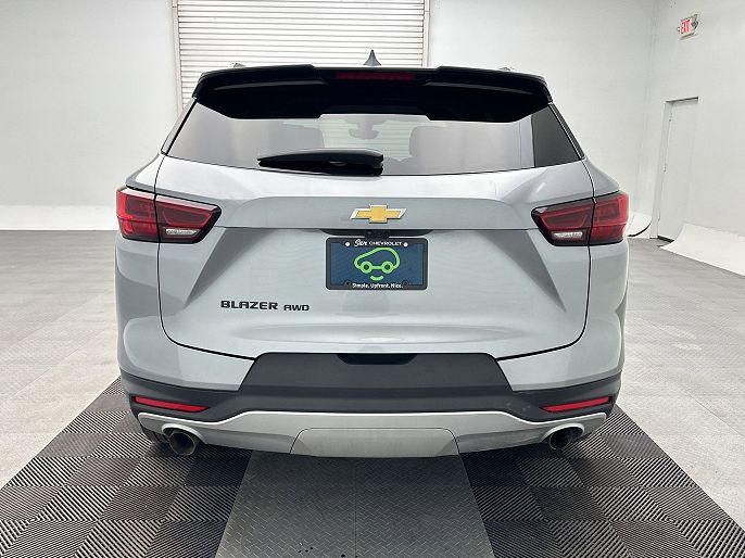 Chevrolet Blazer 3LT 2023 — миниатюра 10