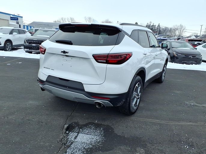 Chevrolet Blazer 3LT 2023 — миниатюра 6