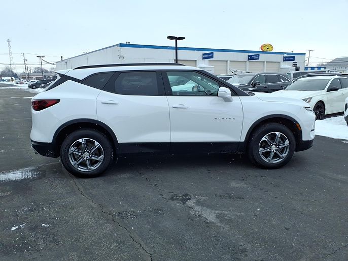 Chevrolet Blazer 3LT 2023 — миниатюра 7